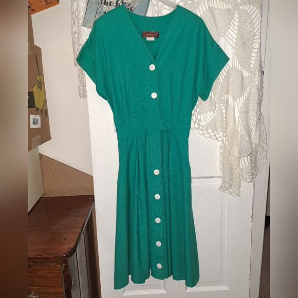 Vintage JCPenneys Worthington Kelly Green Romper Dress - Picture 2 of 4